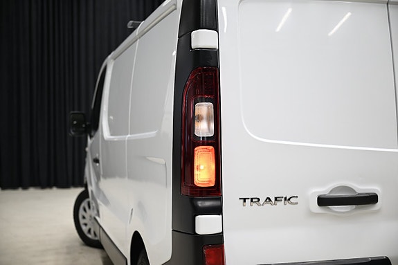 Renault Trafic 14 of 27