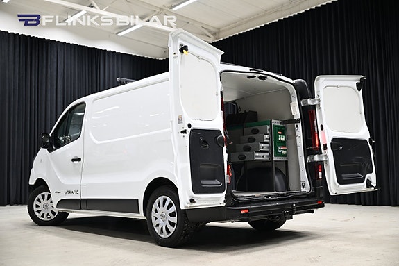 Renault Trafic 7 of 27