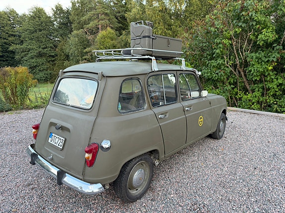 Renault 4 3 of 7
