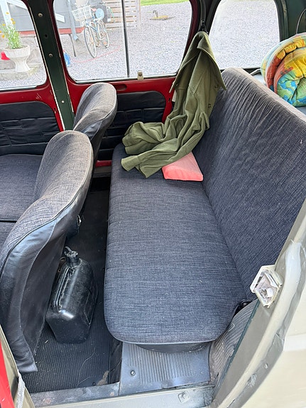 Renault 4 6 of 7