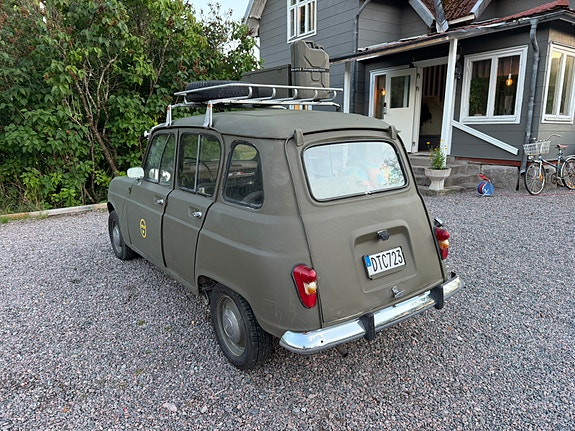 Renault 4 4 of 7