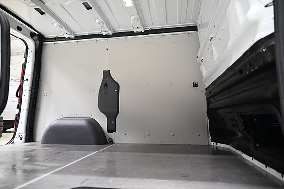 Renault Trafic 9 of 23