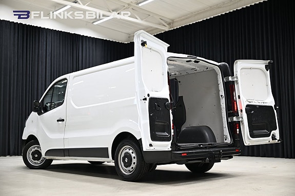 Renault Trafic 7 of 23