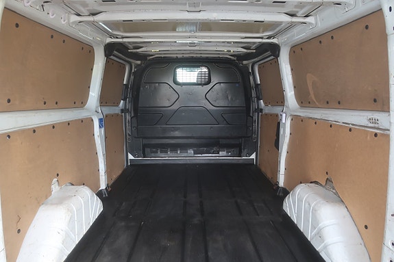 Ford Transit Custom 7 of 20