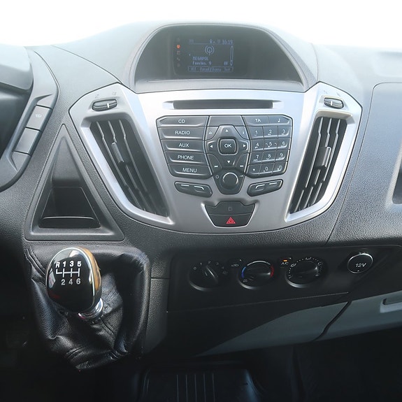 Ford Transit Custom 14 of 20
