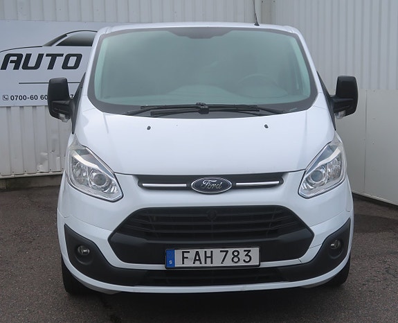 Ford Transit Custom 2 of 20