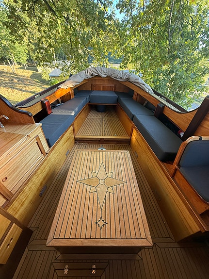 Tender / Cruiser 10 of 13