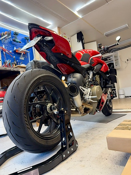 Ducati Streetfighter V4 5 of 5