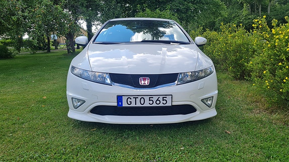 Honda Civic 2 of 18
