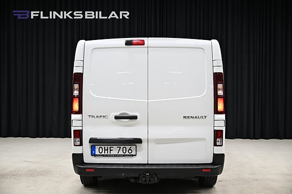 Renault Trafic 12 of 28