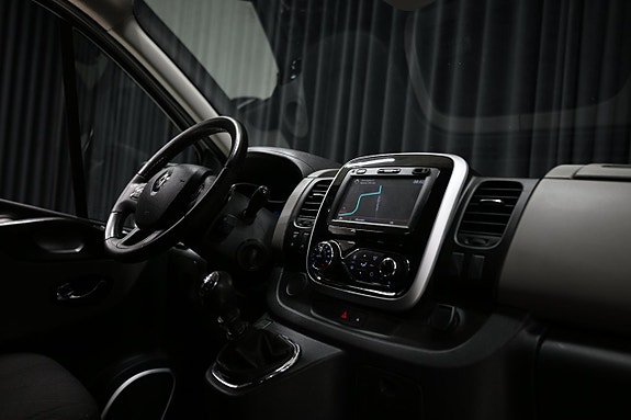 Renault Trafic 27 of 28