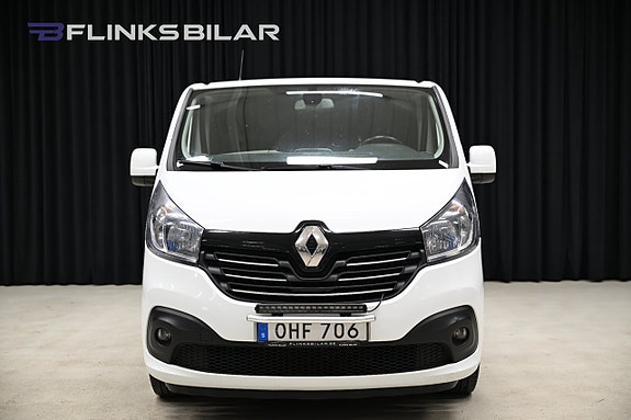 Renault Trafic 14 of 28