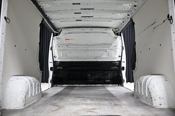 Renault Trafic 10 of 28