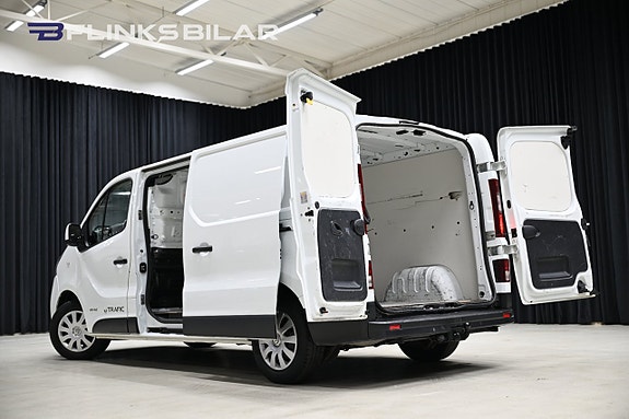 Renault Trafic 8 of 28