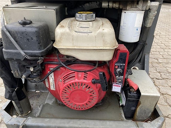 Wacker Neuson DT08 8 of 10