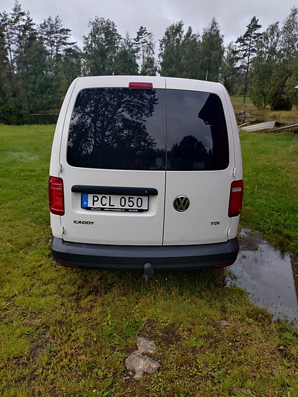 Volkswagen Caddy 3 of 3