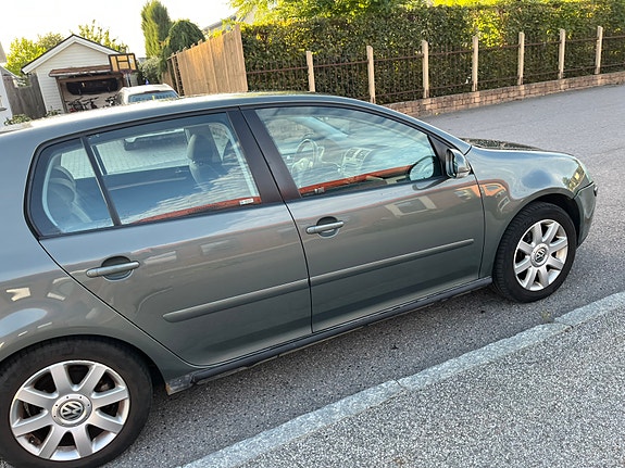 Volkswagen Golf V 7 of 8
