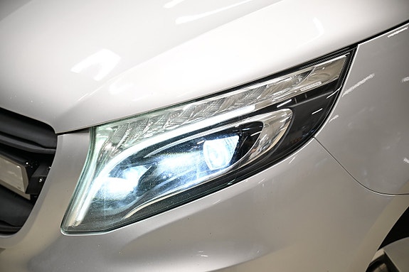 Mercedes-Benz Vito 119 2 of 30