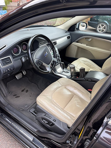 Volvo S80 4 of 16