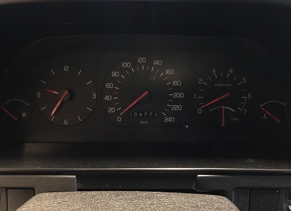 Volvo 760 22 of 27
