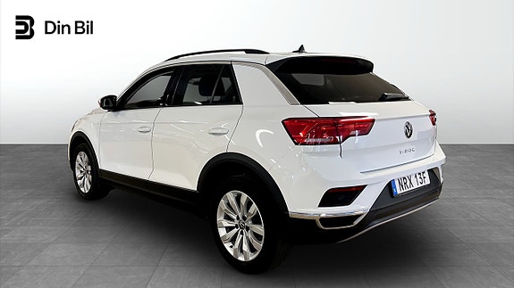 Volkswagen T-Roc 3 of 11