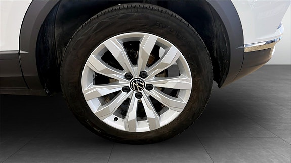 Volkswagen T-Roc 6 of 11