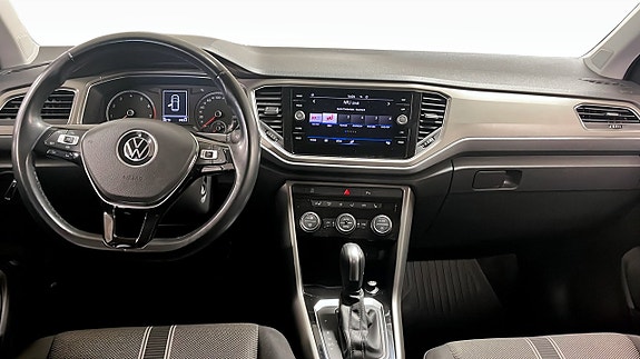 Volkswagen T-Roc 9 of 11