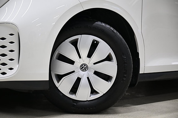 Volkswagen ID. Buzz 2 of 30