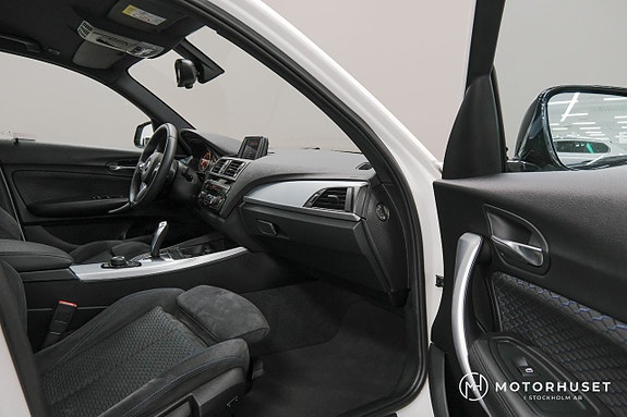 BMW 118i 9 of 22