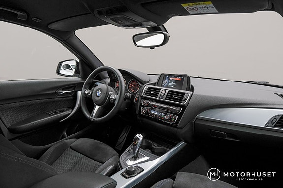 BMW 118i 10 of 22