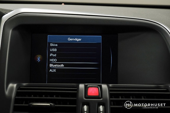 Volvo XC60 12 of 22