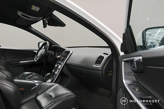 Volvo XC60 9 of 22