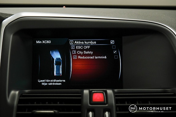 Volvo XC60 14 of 22