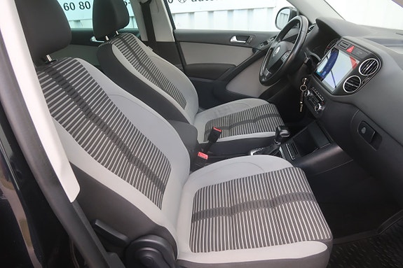 Volkswagen Tiguan 12 of 24