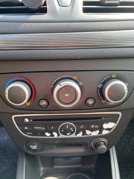 Renault Megane III 9 of 11