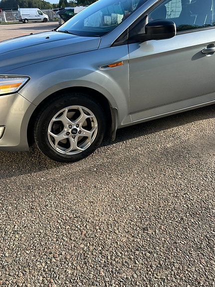 Ford Mondeo 5 of 8