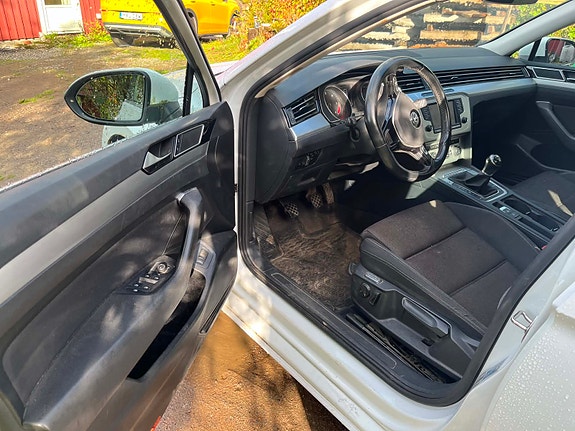 Volkswagen Passat 6 of 8