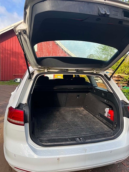 Volkswagen Passat 8 of 8