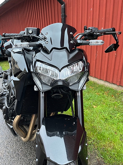 Kawasaki Z900 7 of 10