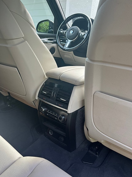 BMW X5 6 of 6