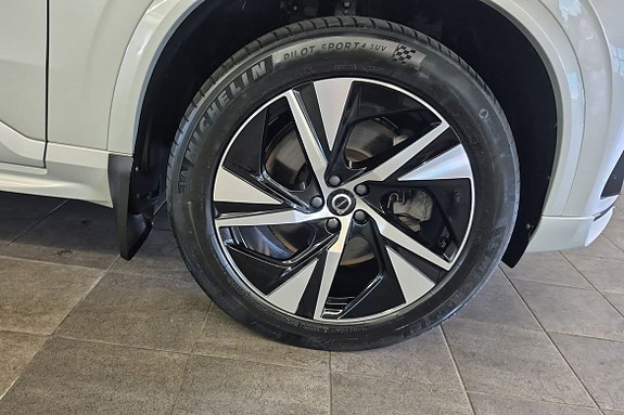 Volvo XC90 21 of 22