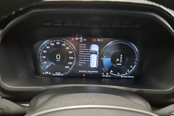 Volvo XC90 14 of 22