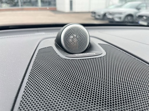 Volvo XC60 5 of 5