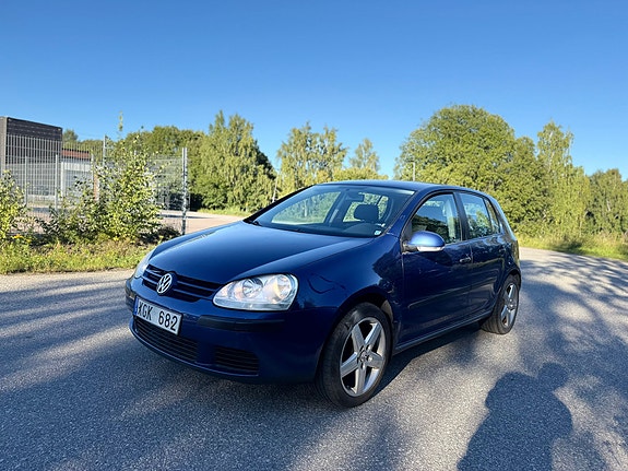 Volkswagen Golf V 7 of 17