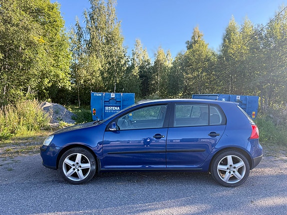 Volkswagen Golf V 13 of 17