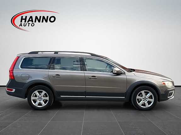 Volvo XC70 6 of 30