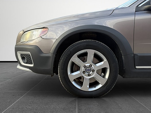Volvo XC70 9 of 30