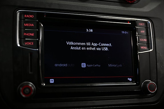 Volkswagen Caddy Maxi 28 of 30