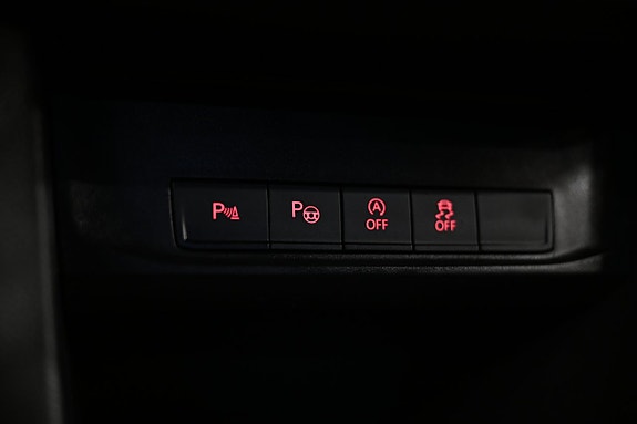 Volkswagen Caddy Maxi 26 of 30