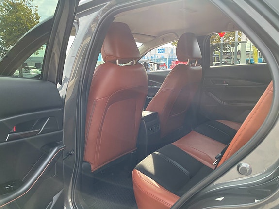 Mazda CX-30 15 of 30